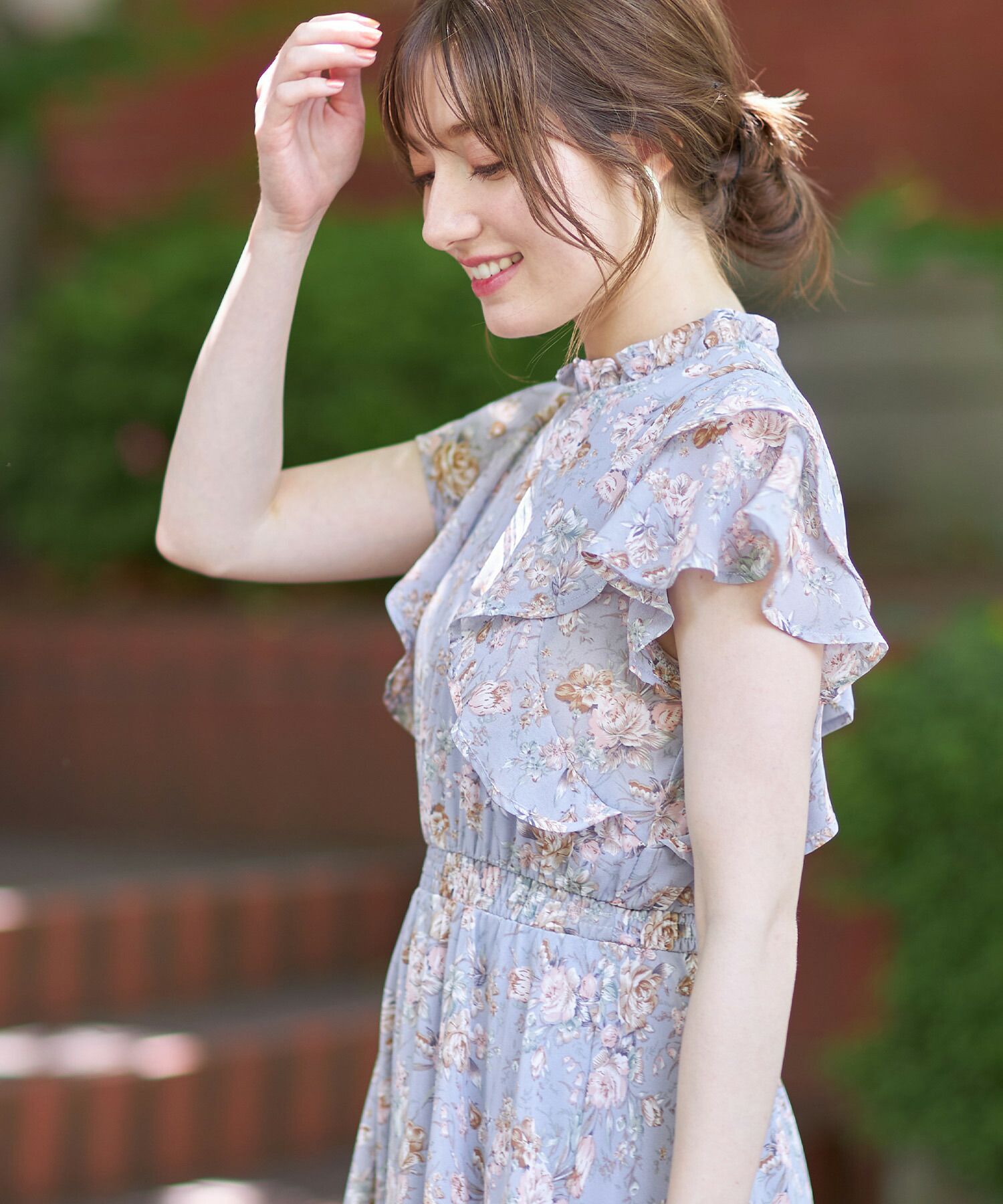 日本 tocco-closet - 優雅荷葉領無袖洋裝-甜蜜花園-天空藍