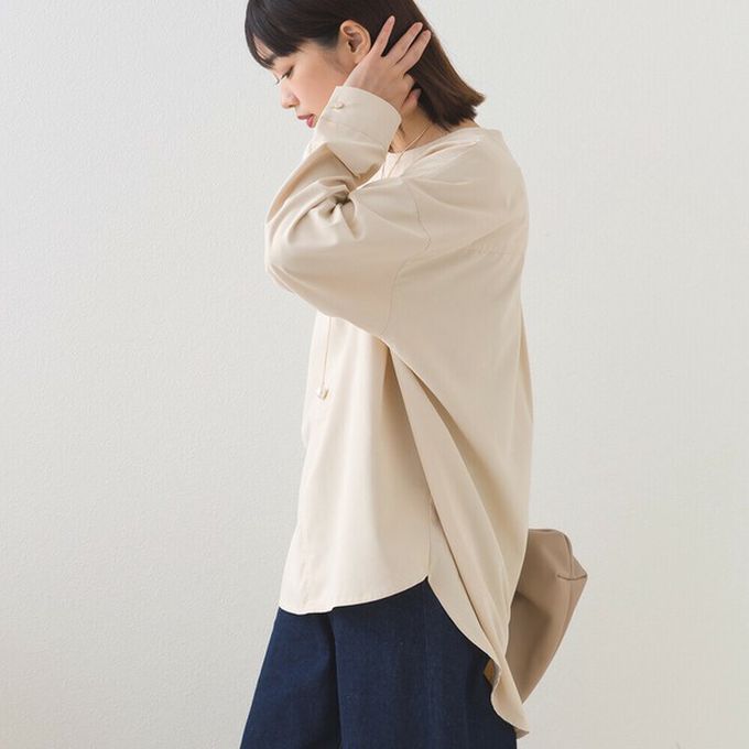 日本 OMNES - 圓弧優雅前短後長修身船領上衣-芥末黃