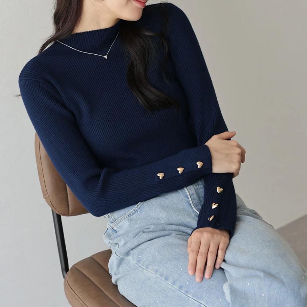 愛心金釦羅紋小高領長袖上衣-海軍藍