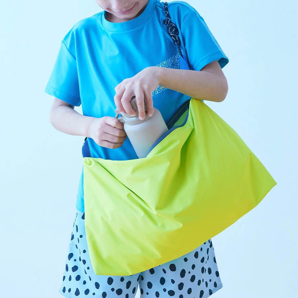 2way柔軟玩水便利親子側背包-黃 (41x24x9cm)