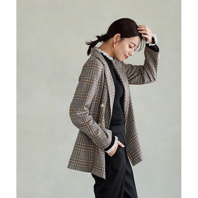 日本 BELLUNA - 氣質蕾絲拼接羅紋針織上衣-條紋x白