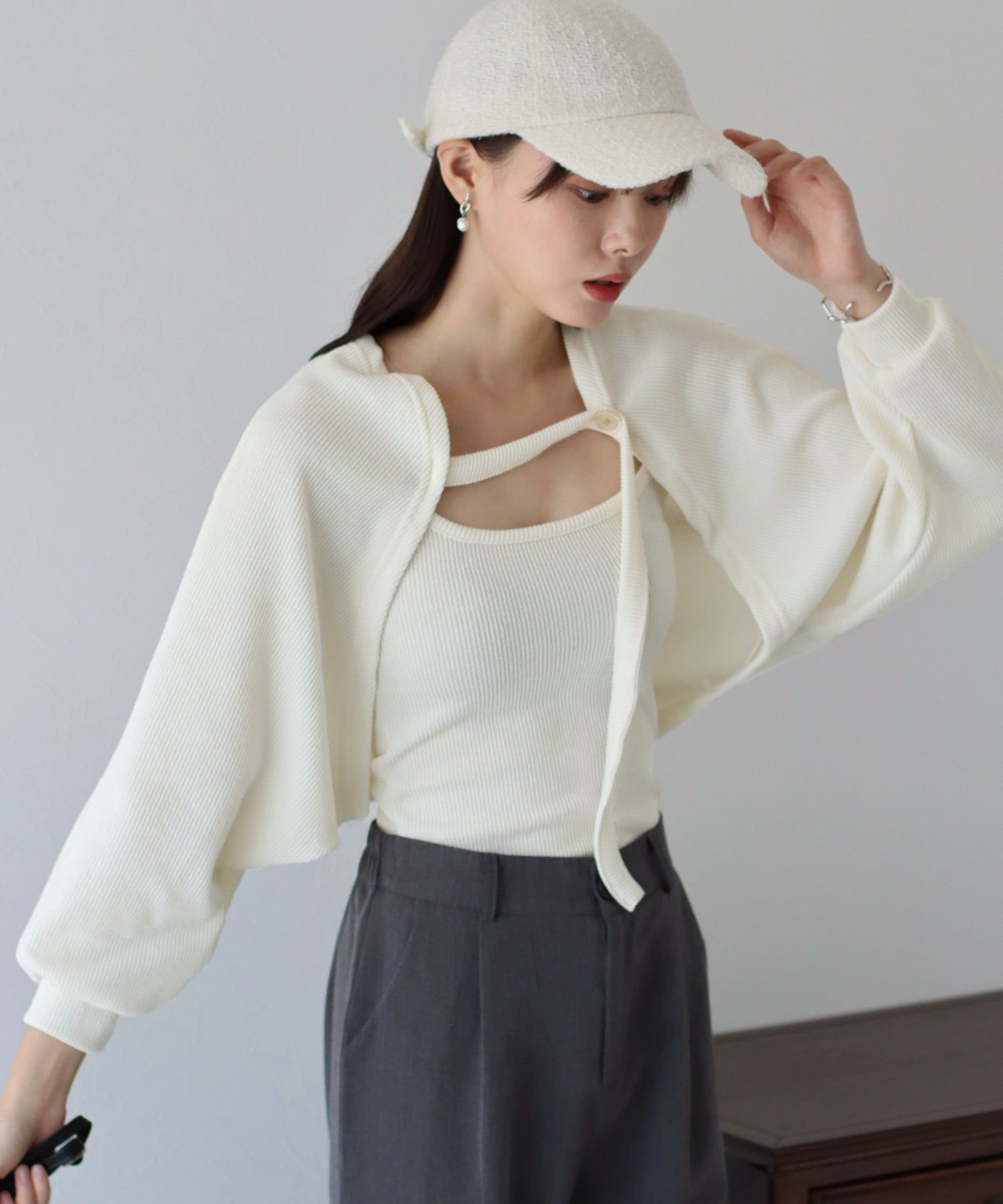 日本 BLUE EAST - 羅紋針織內搭x短版外套兩件組-黑