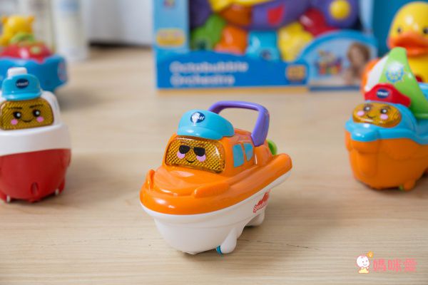 Vtech - 2合1嘟嘟戲水洗澡玩具系列-酷炫快艇