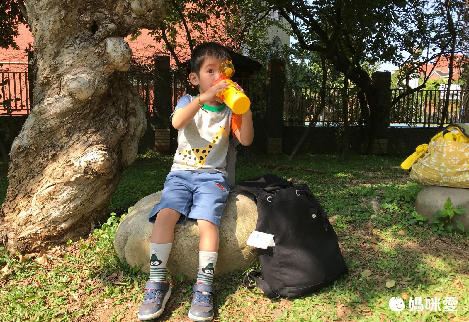 短袖棉T-童趣恐龍塗鴉-紅色