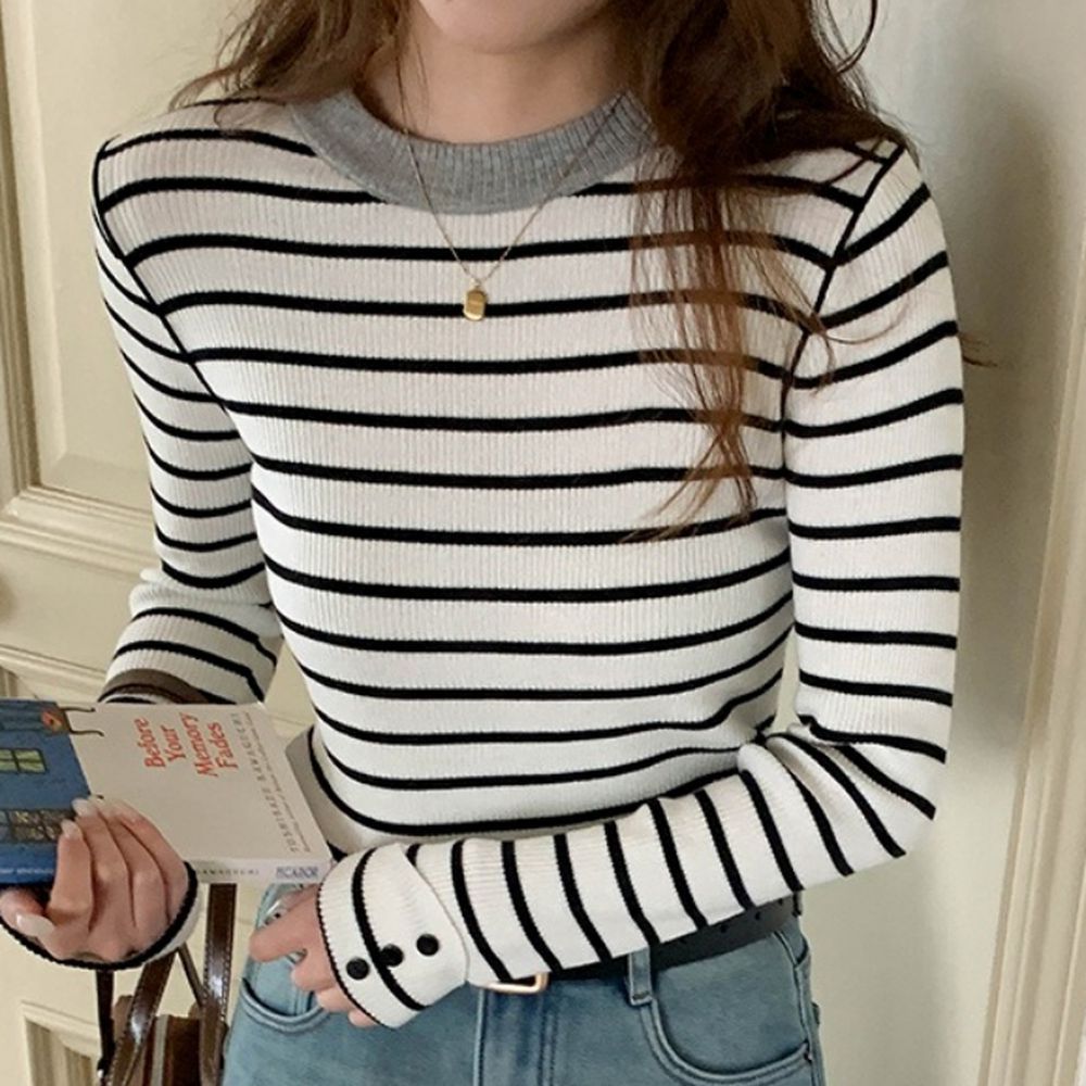 撞色肩線設計感合身長袖針織上衣-黑條紋-淺灰X白 (F)