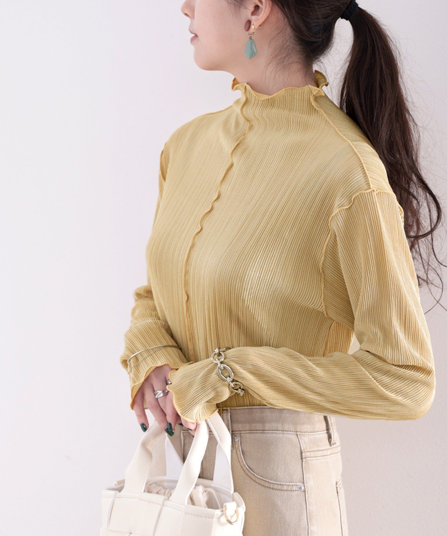 日本 Classical Elf - 光澤感木耳邊薄長袖上衣-酪梨綠