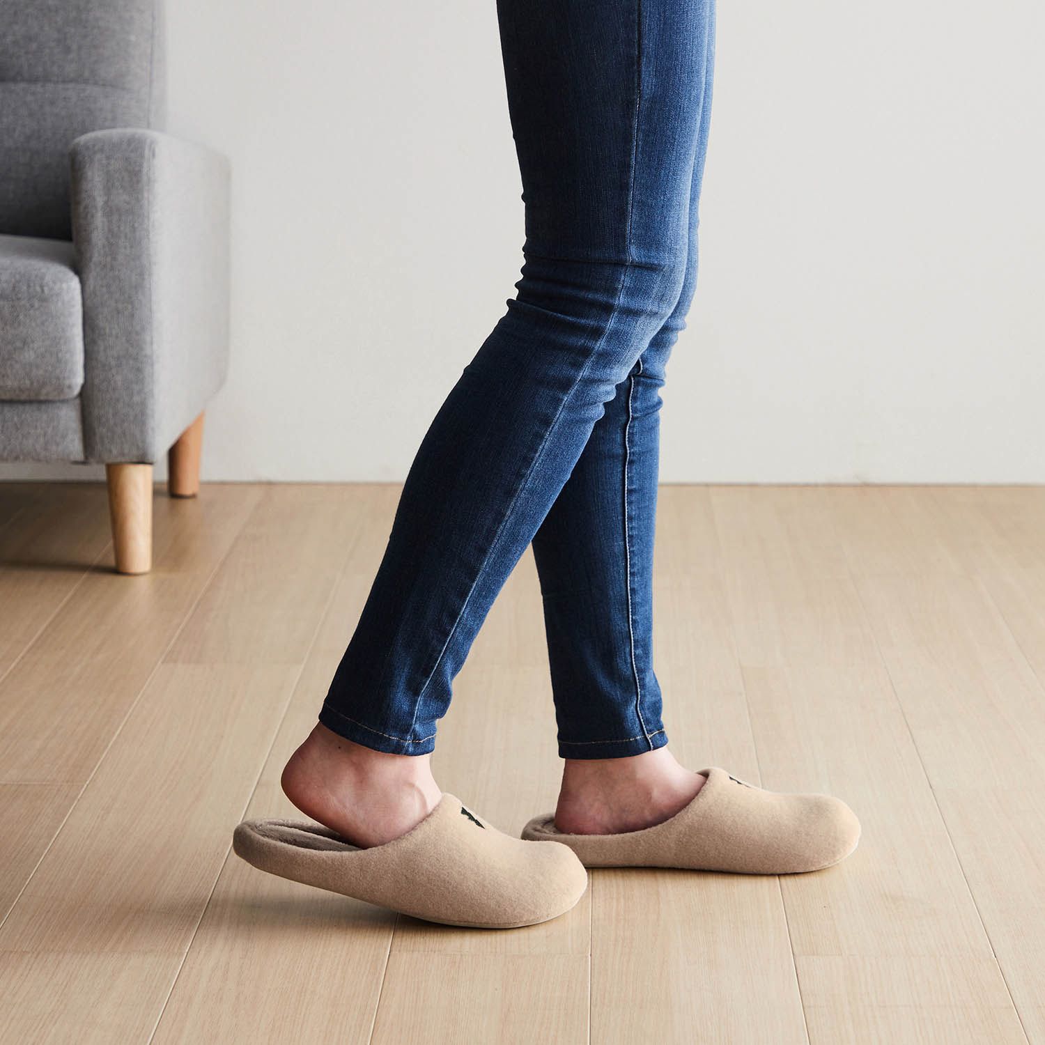 日本千趣會 - 北歐風 低反發減壓室內拖鞋-聖誕樹-杉樹