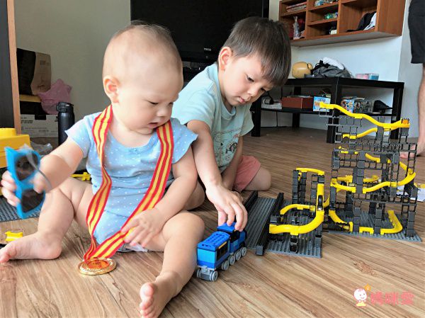 德國 HUBELiNO - pi系列軌道積木-70pcs(高斯大砲+基礎顆粒+軌道套件)