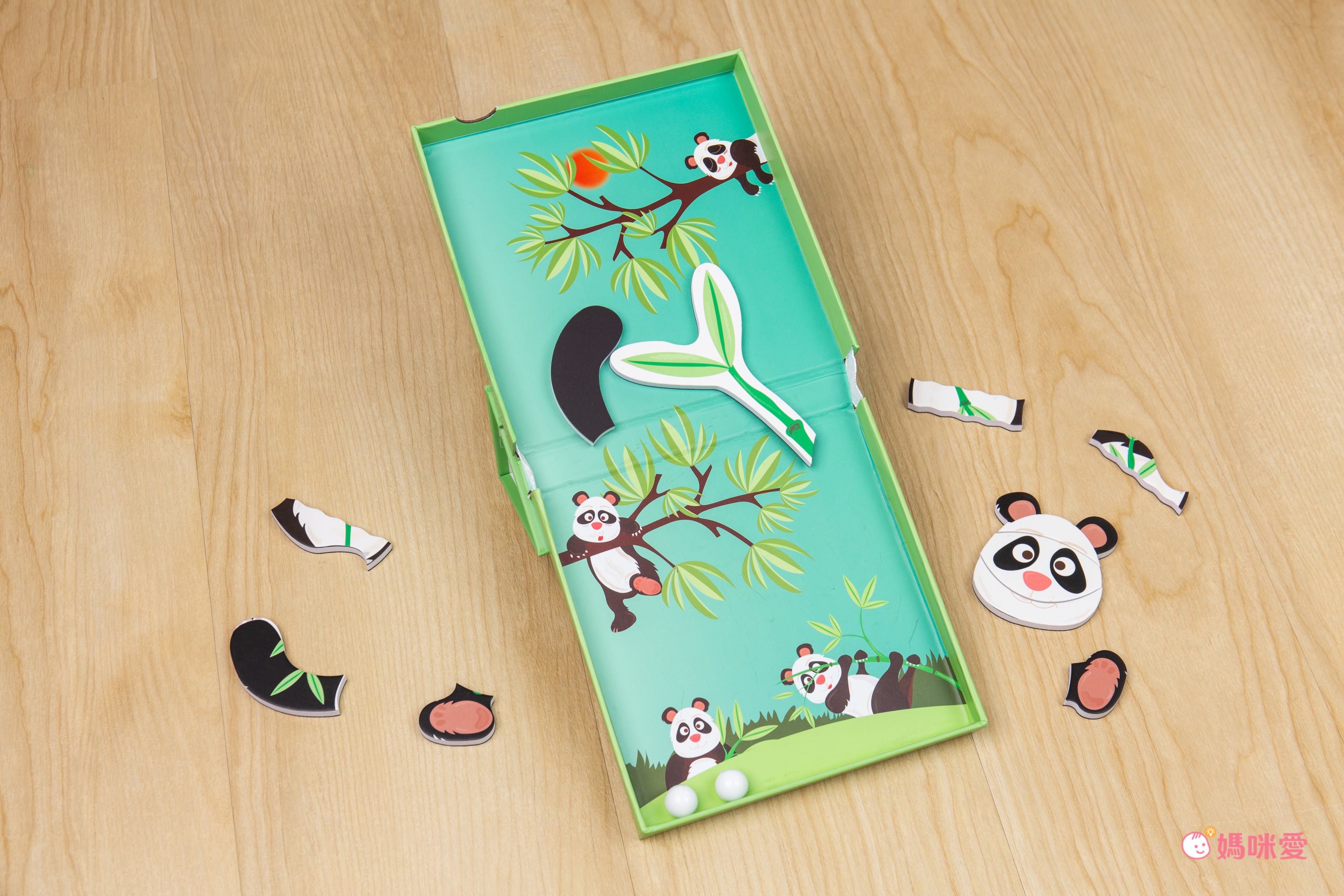 比利時 Scratch - 二合一磁性益智拼圖-熊貓家族