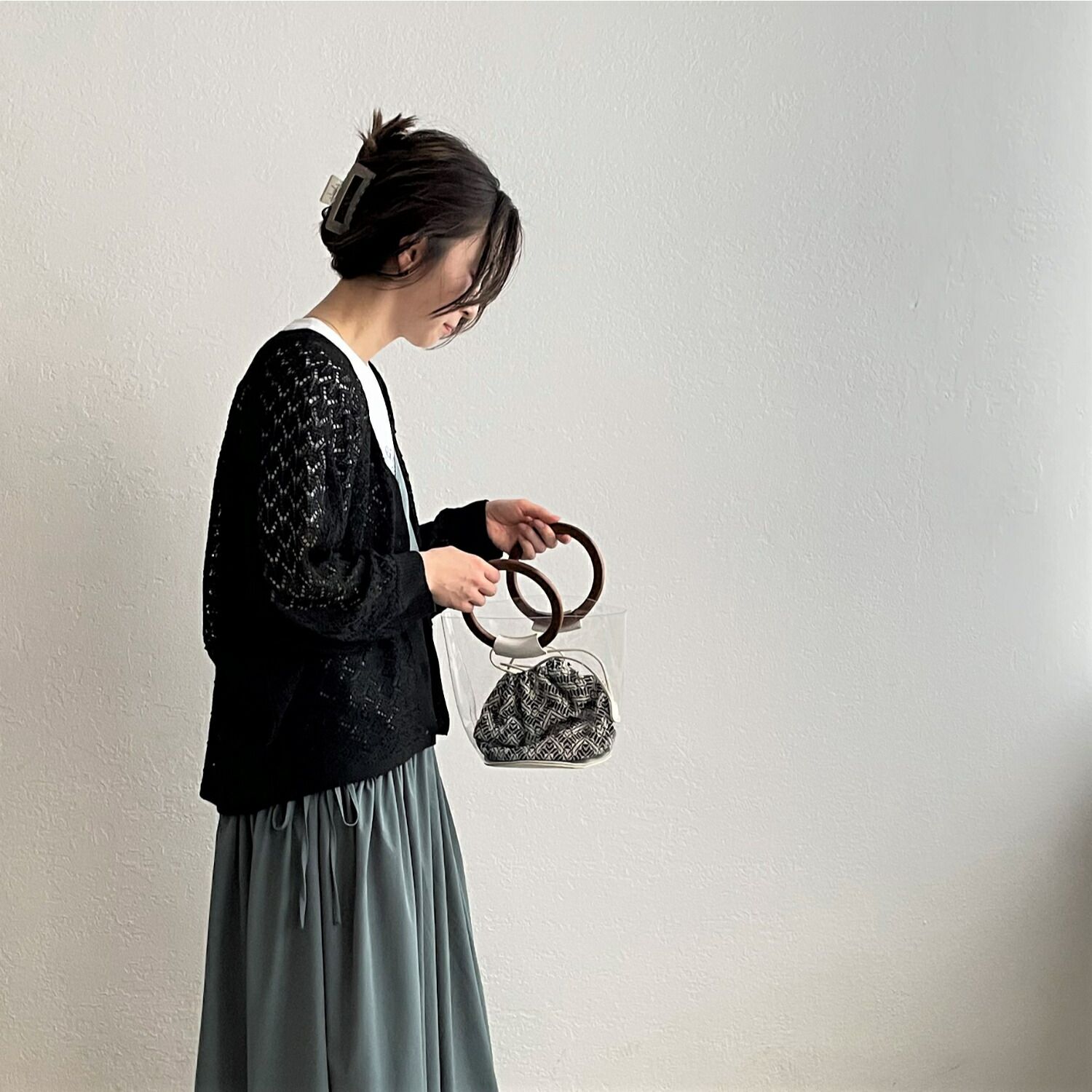 日本 ihuu - 2WAY氣質蕾絲鉤針薄外套-杏白