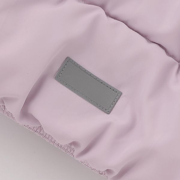 日本 petit main - 潑水加工 蓬鬆保暖鋪棉外套-深藍小花