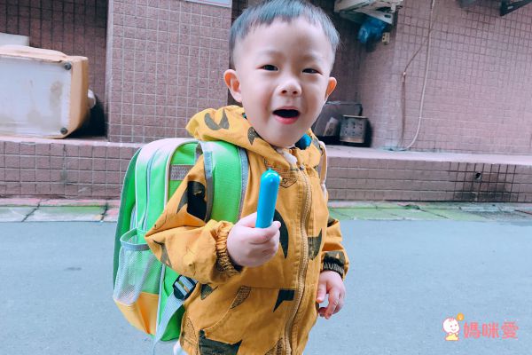  英國brush-baby 攜帶式聲波電動牙刷