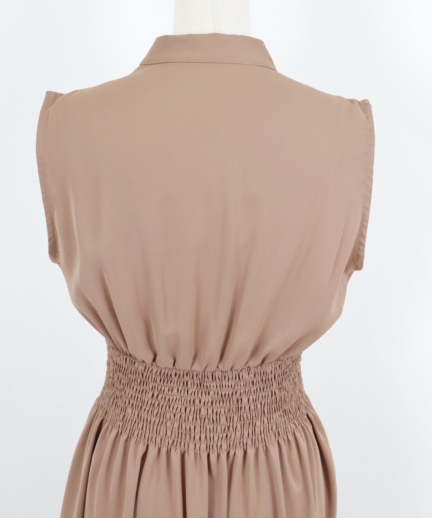 日本 BLUE EAST - 優雅小V領無袖洋裝-素色-摩卡