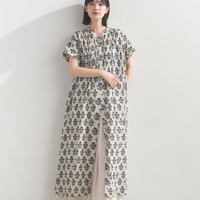 日本 OMNES - 100%印度棉 襯衫式印花短袖洋裝-黑底滿版花