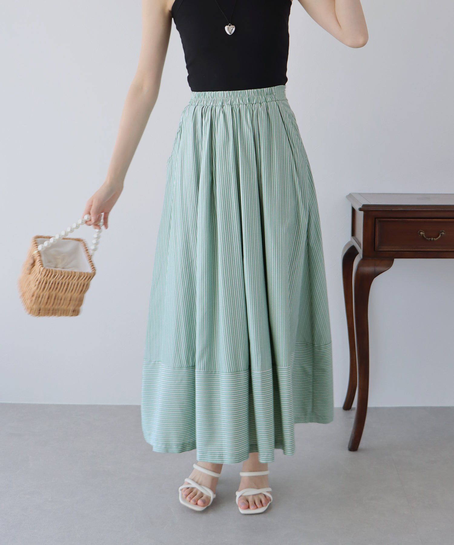 日本 BLUE EAST - 歐風質感條紋拼接修身長裙-綠x白