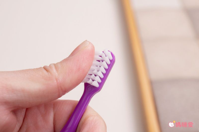 日本 Happy color - 繽紛彩色兒童牙刷超值12入組 (7y+)