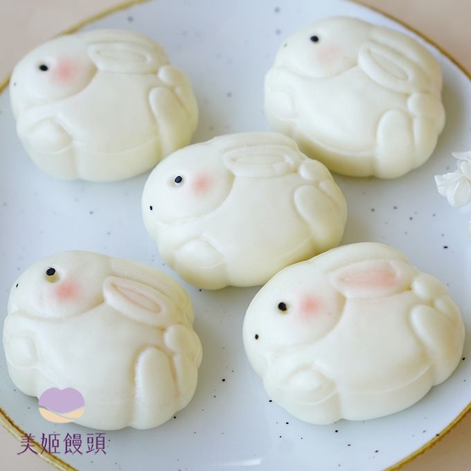 美姬饅頭 - 玉兔蹦向你鮮乳造型奶黃包