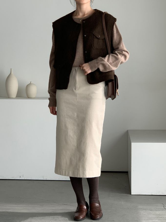 韓國女裝連線 - 薄燈芯絨直筒後開衩中長裙-米白