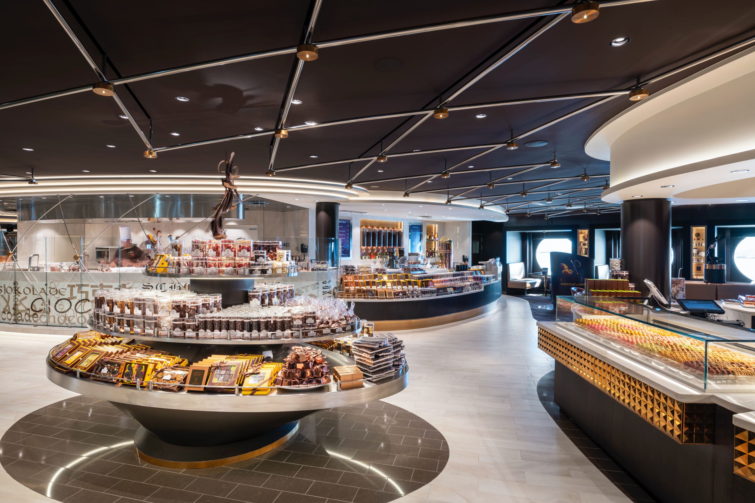 限時優惠【地中海郵輪 榮耀號】日本沖繩5.6日遊