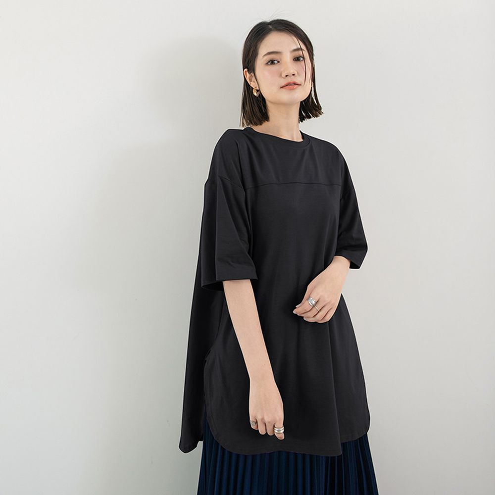 圓領休閒側開衩長版上衣-黑色 (F)