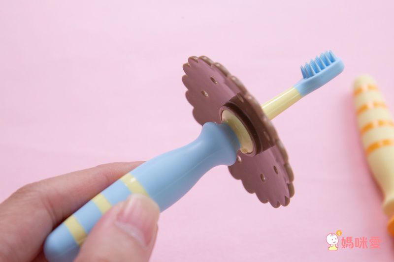 牙科大學共同研發【日本 Richell】 五階段乳齒訓練牙刷