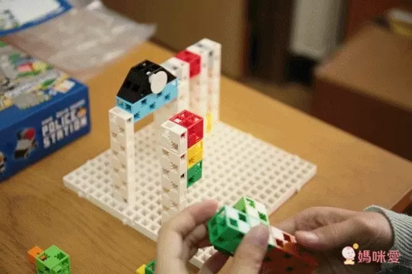 日本製 Artec彩色積木 城市系列