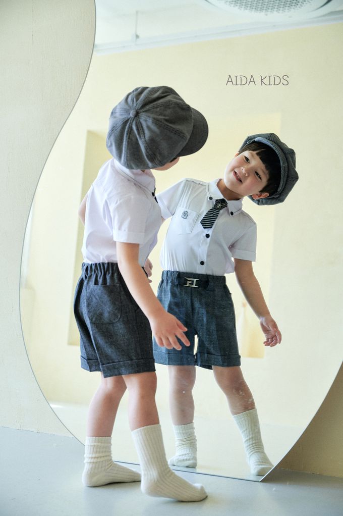 韓國 AIDA - 學院風領帶裝飾短袖襯衫-白