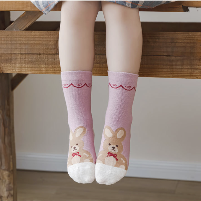 love, charlotte - 乾燥玫瑰色系田園小兔點膠室內防滑中筒棉襪-5 雙一組