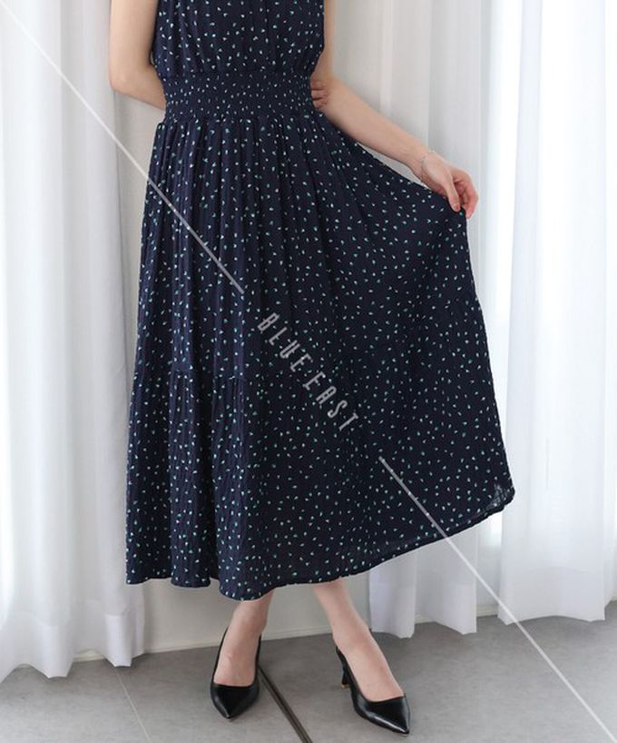 日本 BLUE EAST - 甜美雪紡束腰小荷葉無袖洋裝-碎花-米杏 (M)