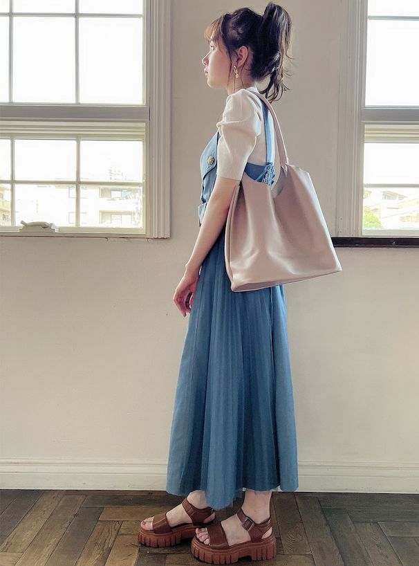 日本 GRL - 軟皮質感肩背包-黑 (F)