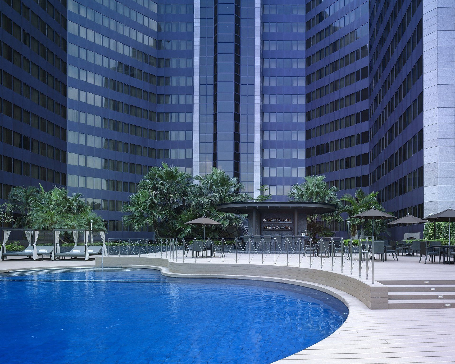 2大2小★暑假不加價【台北君悅】一泊二食豪華度假之旅