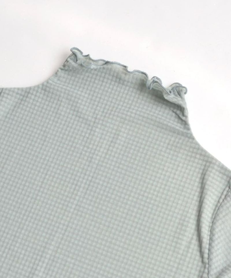 日本 zootie - 微透感木耳領格紋長袖內搭-米杏