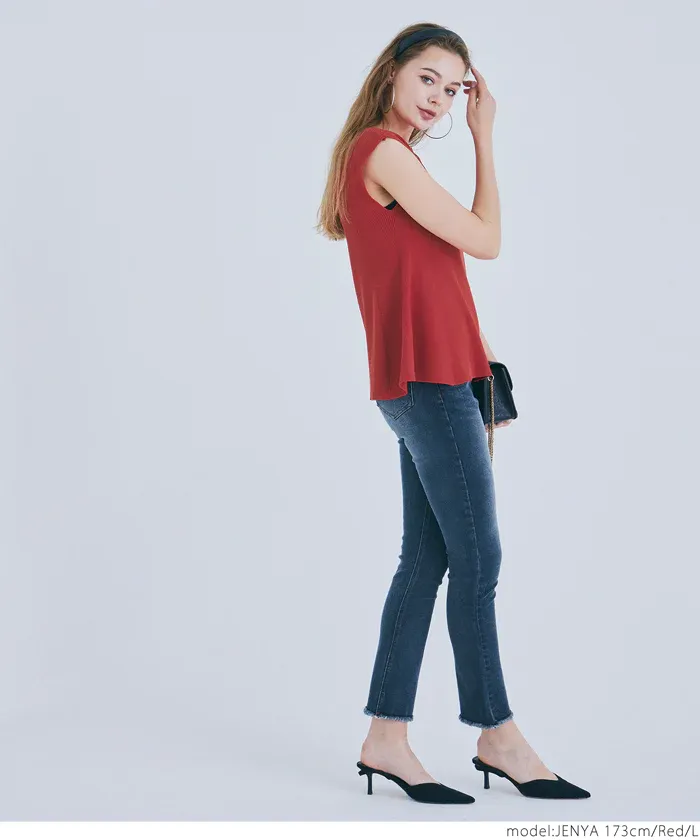 日本 COCA - 珍珠點綴羅紋彈性法式袖上衣-磚紅