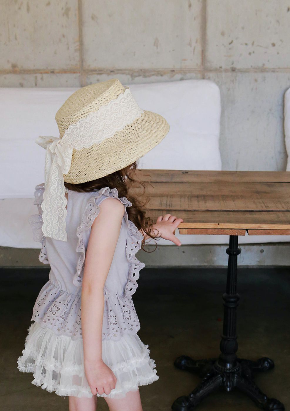 韓國 PuellaFLO - 鏤空荷葉無袖上衣-灰藍