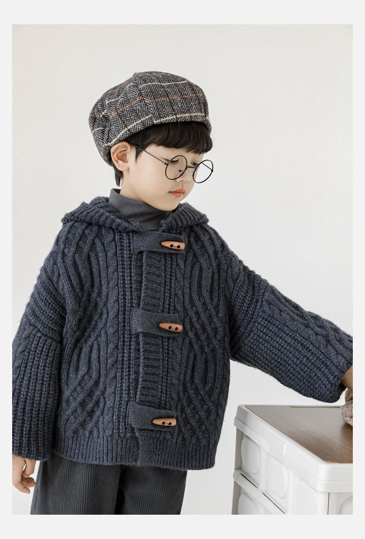 TONGMO - 復古木釦麻花編織連帽毛衣外套-黃綠色