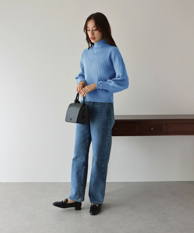 日本 BLUE EAST - 百搭坑條立領針織毛衣-水藍