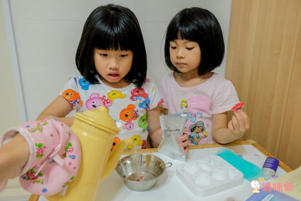 讓孩子愛上洗手！美國 KLUTZ 肥皂DIY、創意手作系列