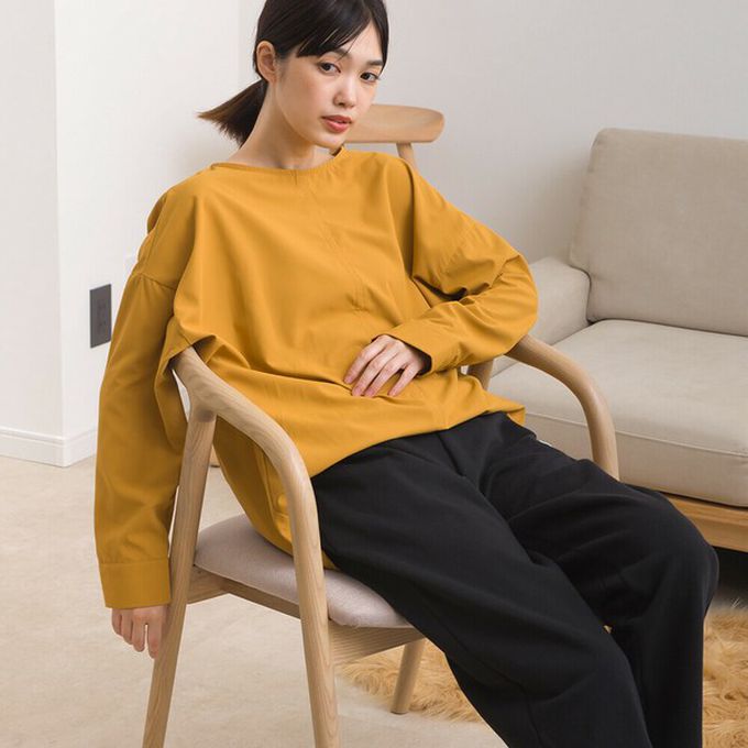 日本 OMNES - 圓弧優雅前短後長修身船領上衣-格子-海軍藍