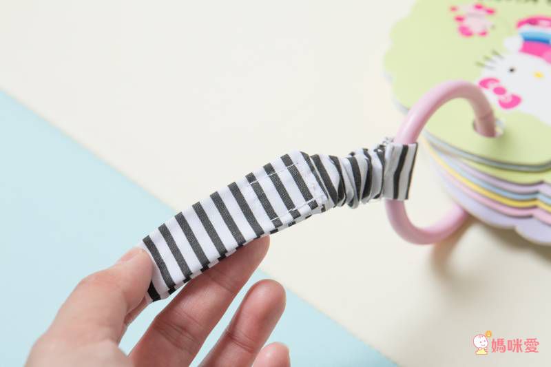 迪士尼英文新書來囉♥♥♥ 冰雪奇緣/海底總動員透過卡通人物加深孩子共讀的印象♬