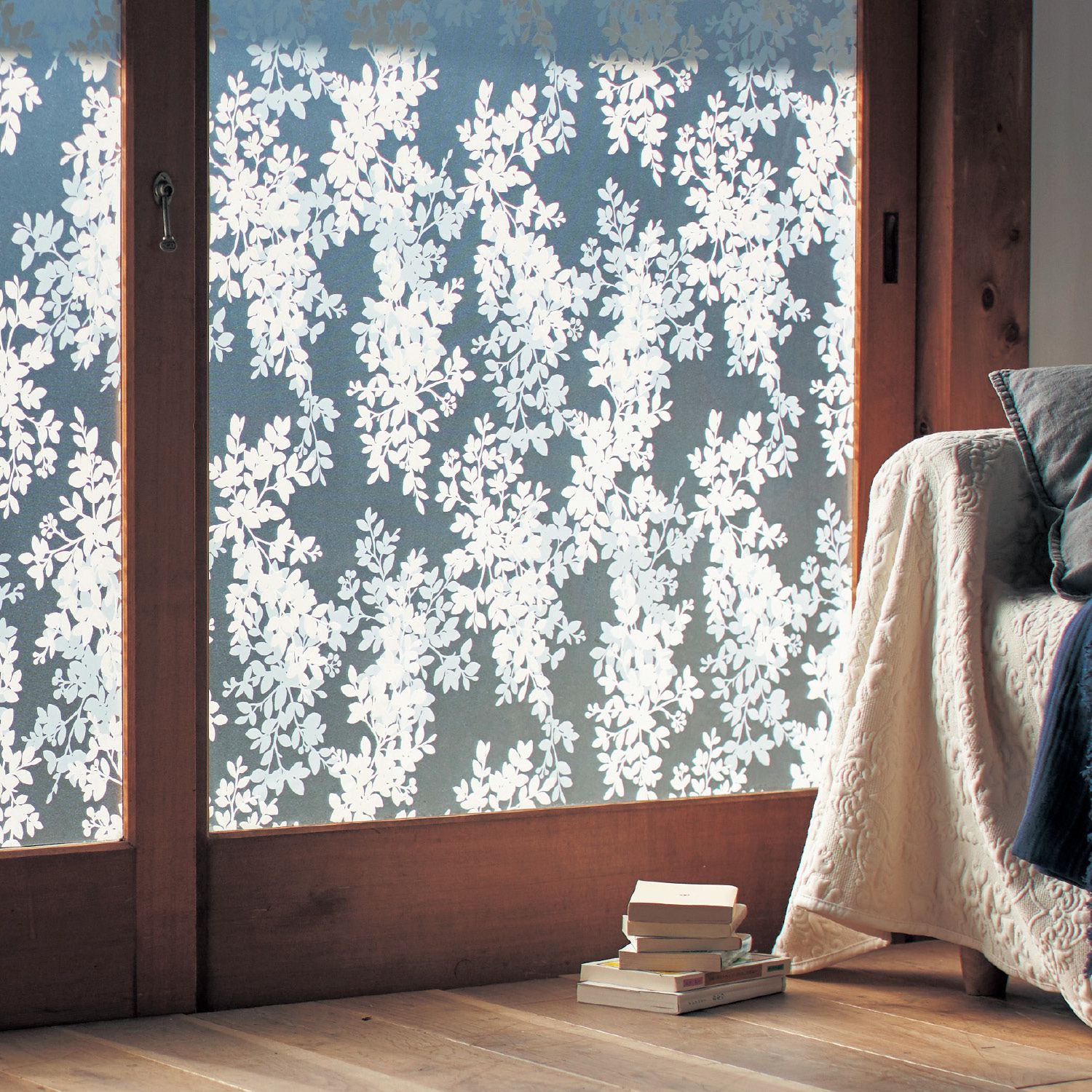 日本千趣會 - 日本製 99%抗UV光影窗貼(靜電式)-白色葉子