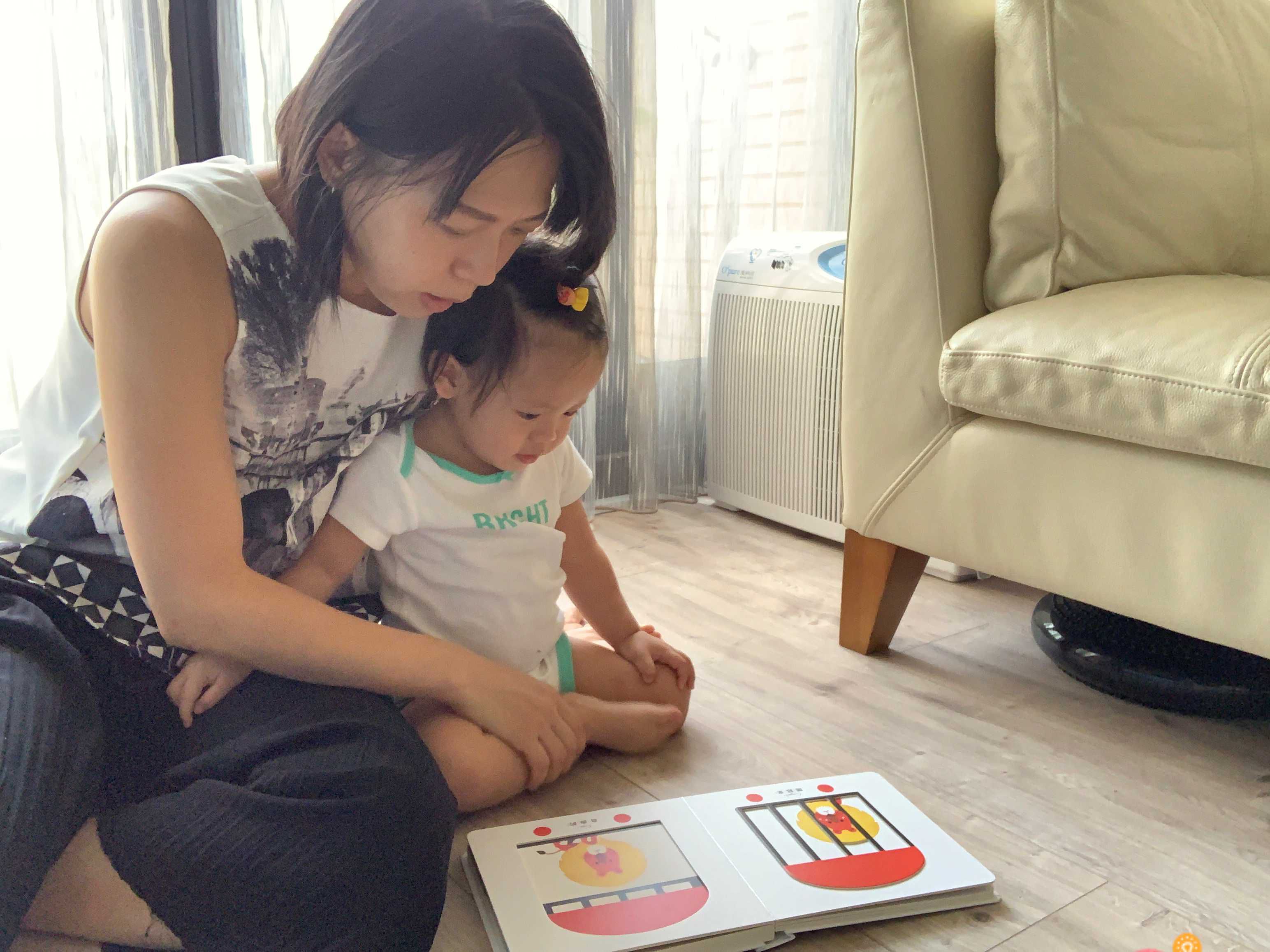 格林文化 - 法國【觸感大全套】6本合購組-ABC第一本手眼並用字典+觸感學習書：顏色colors+數字numbers+形狀 shapes +對比 opposites+情緒Emotions