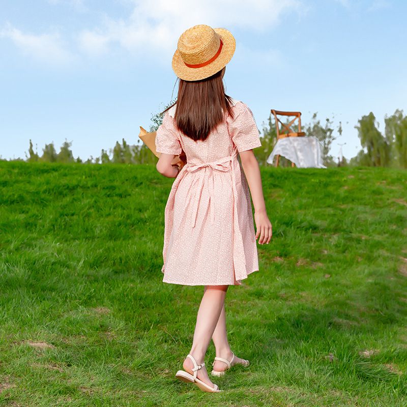 娃娃領短袖洋裝-碎花紋路-淺藍色