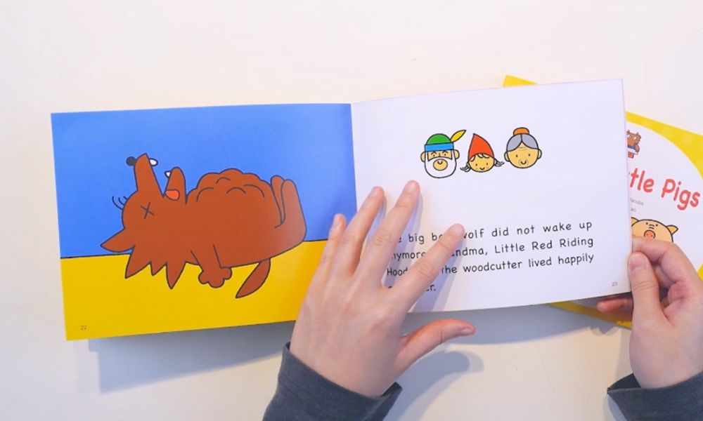 kidzcrayon - 塗塗樂套組(大豆無毒蠟筆+B5繪圖貼*5+繪本*2)