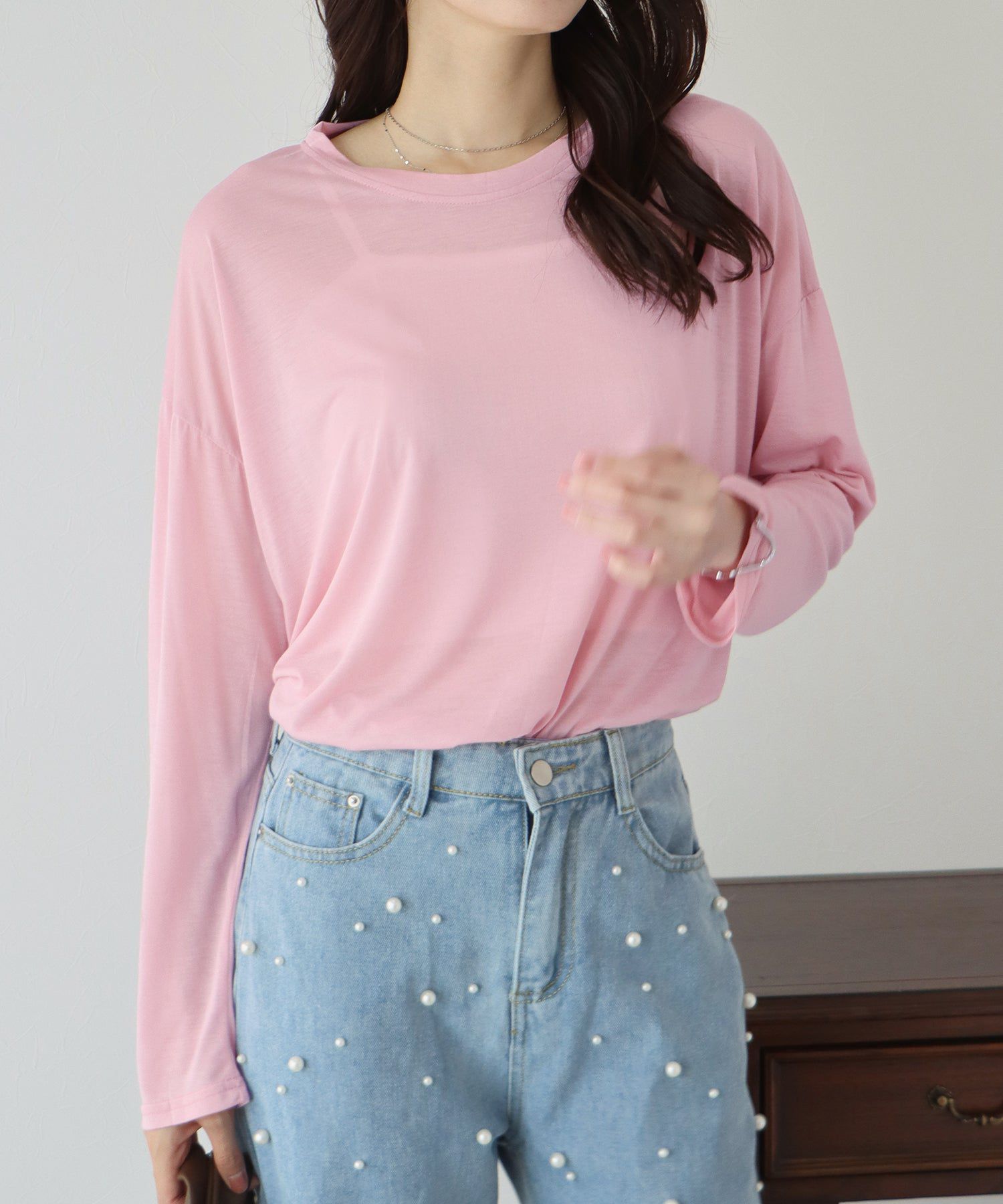 日本 BLUE EAST - 柔軟薄透落肩長袖上衣-粉