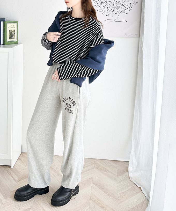 日本 Classical Elf - 萬能定番細條紋側開叉長袖上衣-黑底白線