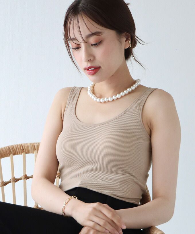 日本 BLUE EAST - 短版無袖背心/上衣(附Bra)-米杏