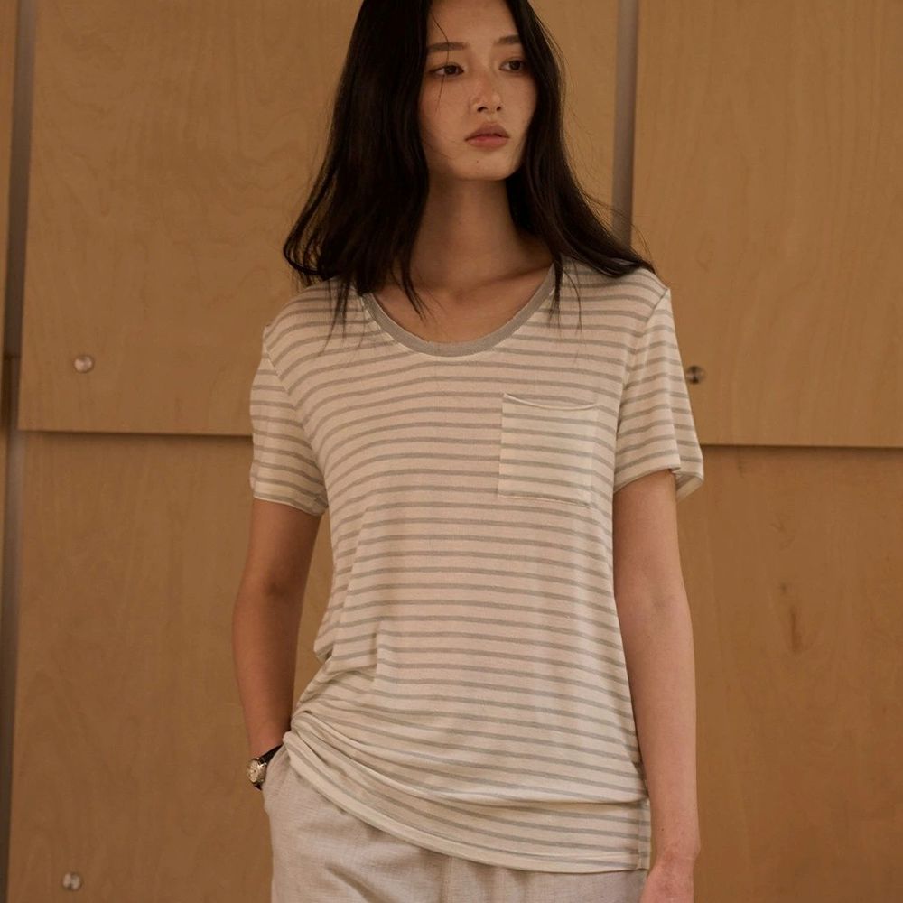 雲感天絲混亞麻口袋U領短袖上衣-灰藍條紋