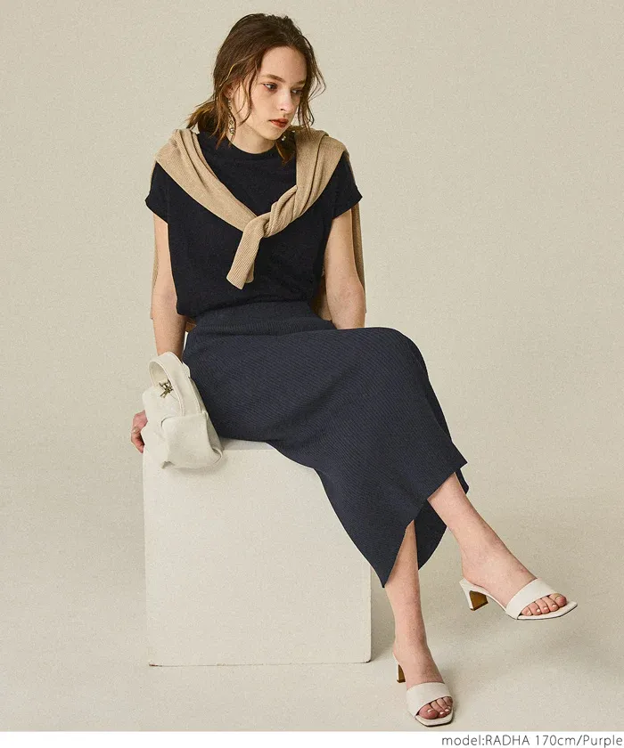 日本 COCA - 四季百搭彈性修身長裙-煙燻粉