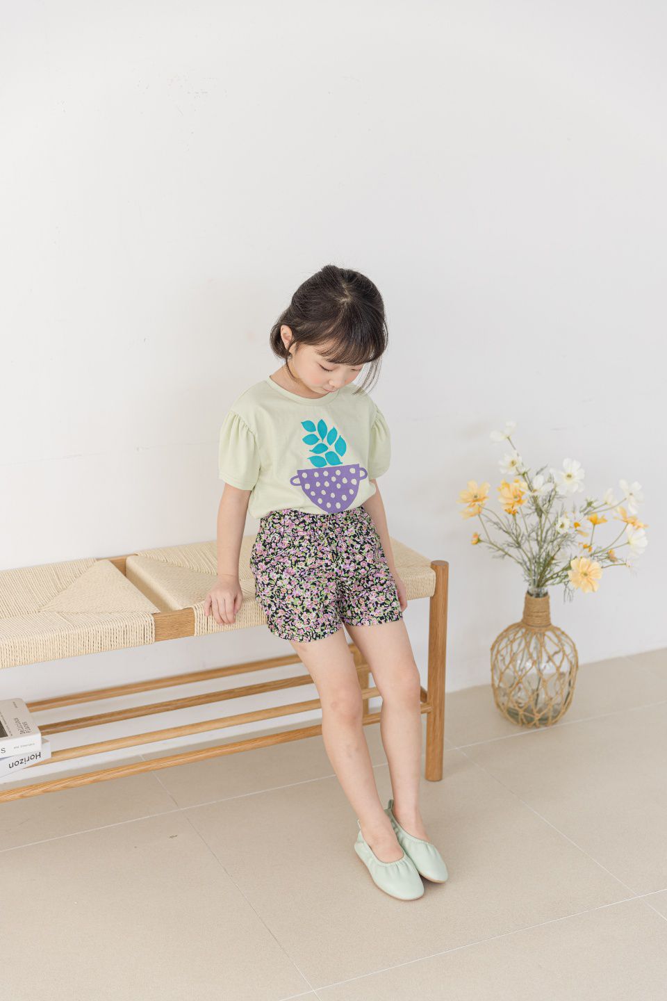 韓國 Orange Mom - 碎花花苞短褲-黑