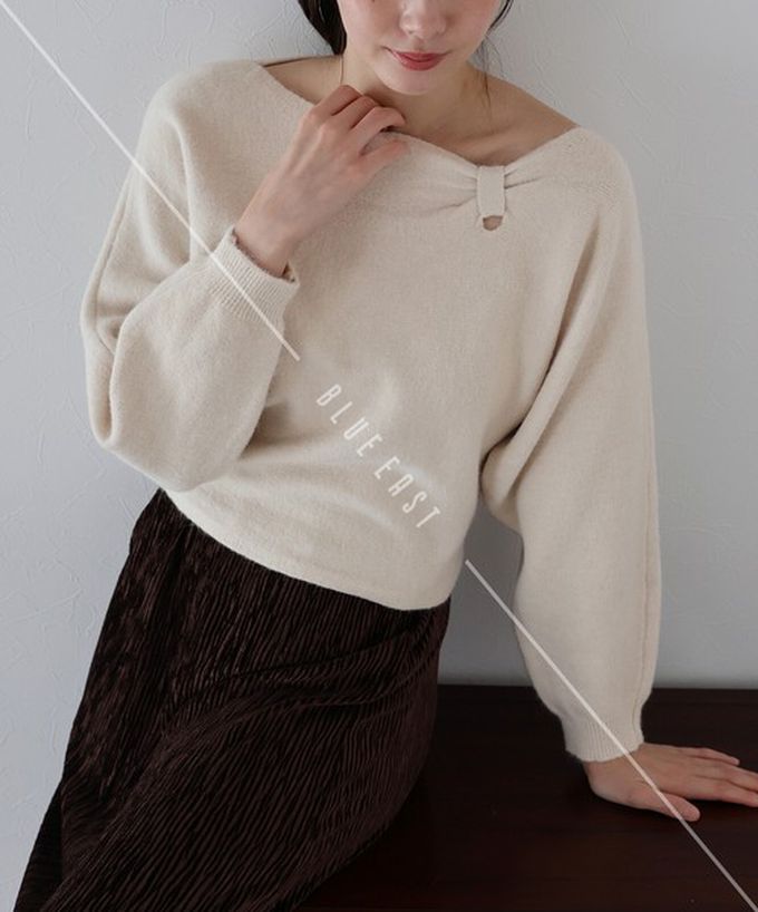 日本 BLUE EAST - 顯瘦曲線領簡潔針織長袖上衣-象牙 (M)